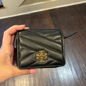Tory burch wallet